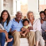 Le dialogue intergénérationnel : un impératif pour une société plus humaine ?